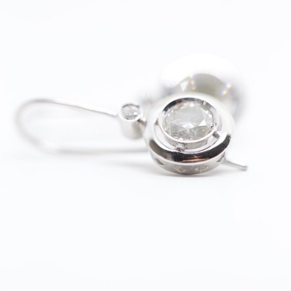 Platinum and Diamond 1.33 Carat Earrings - Picture 4 of 8